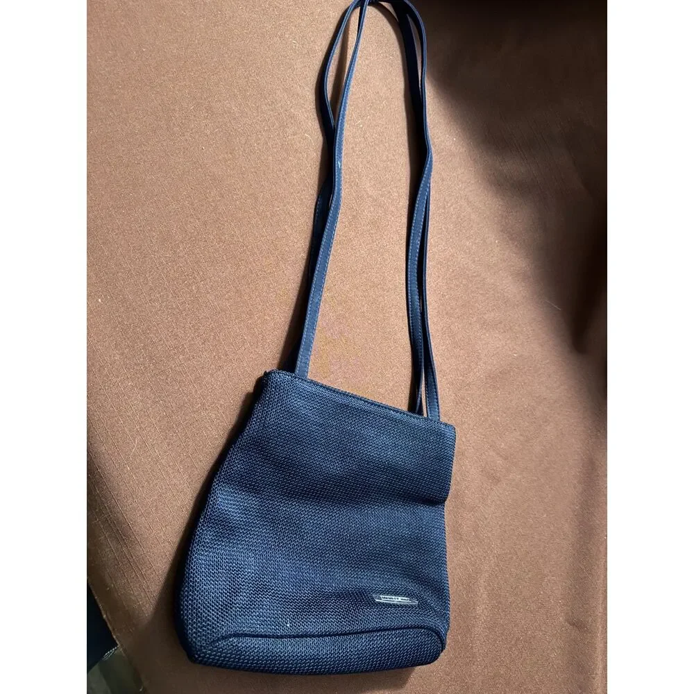 Black Amanda Smith Crossbody Bag